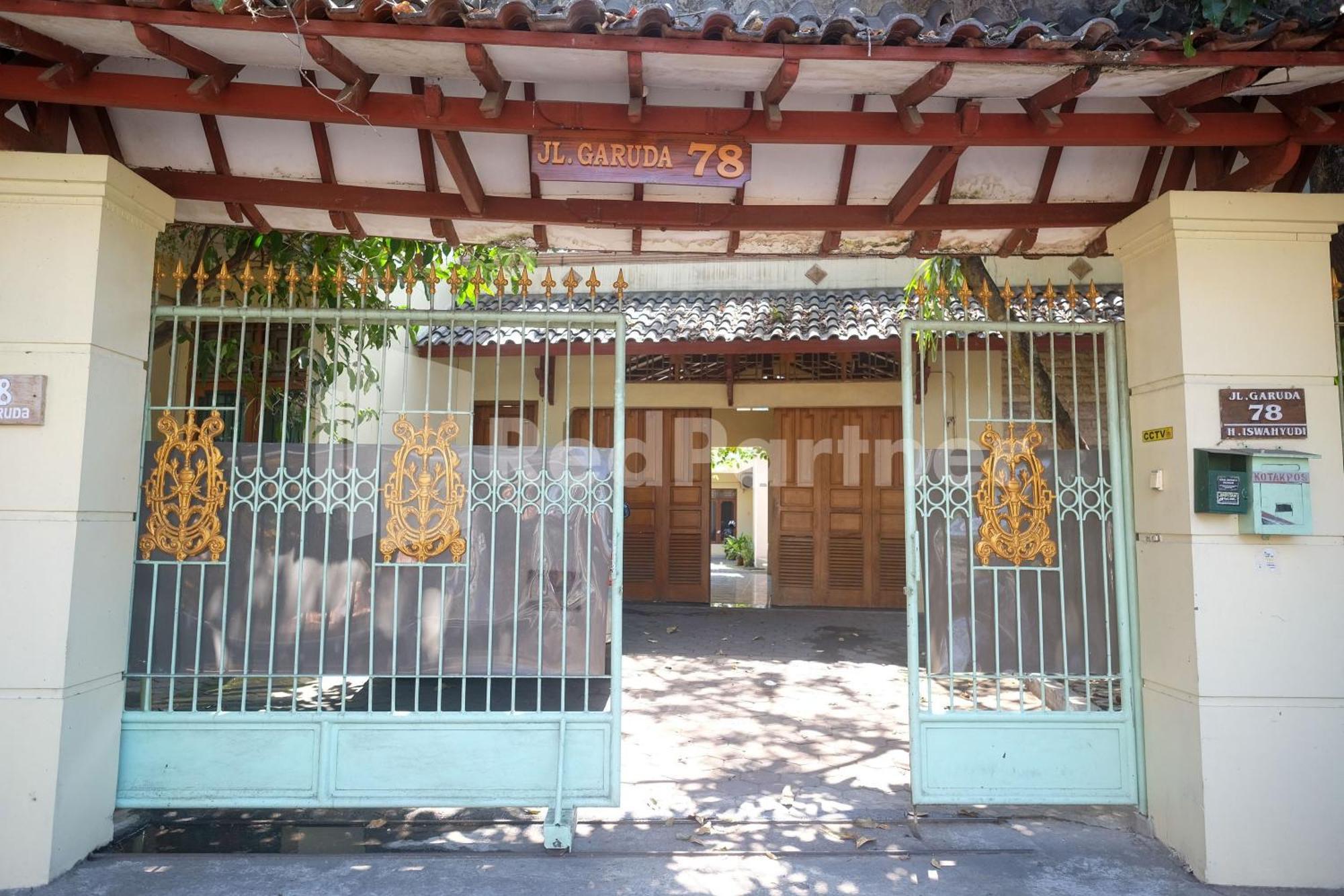 Wisma Garuda Syariah Condoongcatur Mitra Reddoorz Kejayan Bagian luar foto
